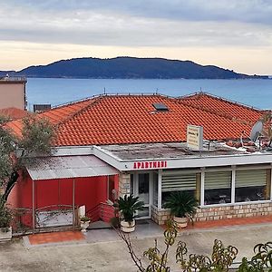 Villa Aleksandra - T ราไฟโลวีซี Exterior photo