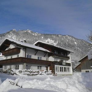 Alpenhof Waengle Aparthotel รอยท์เทอ Exterior photo