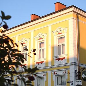 Gasthof Franzl Hotel Wilhelmsburg Exterior photo