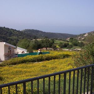 Bungalow With 2 Double Bedrooms In The Hills . Akoursos Exterior photo