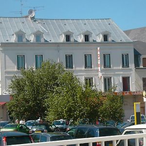 Hotel De La Gare มงต์ลูซง Exterior photo