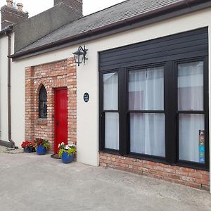 Ballykeel Farm, Mourne Mountains Apartment Ballymartin Exterior photo