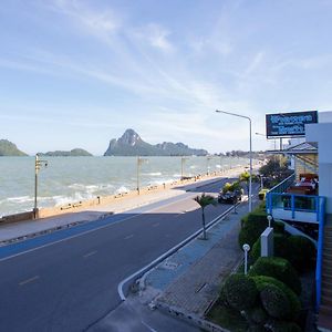 โรงแรม หาดทอง ประจวบคีรีขันธ์ Exterior photo