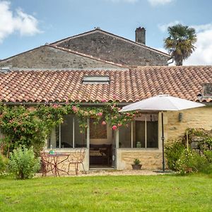 Borderies- Le Logis De L'Epiniere- Gite De Charme Villa Les Nouillers Exterior photo