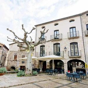 Besalu 21 New Stylish Apt On Placa Llibertat Apartment Exterior photo