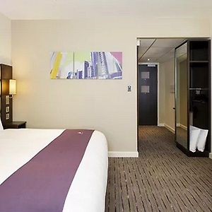 Premier Inn กูล Exterior photo