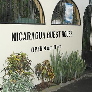 Hostal Nicaragua Guest House มานากัว Exterior photo