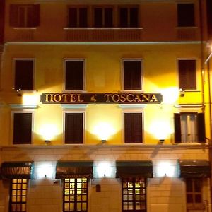 Hotel Toscana ปาล์มเดดเซิร์ท Exterior photo
