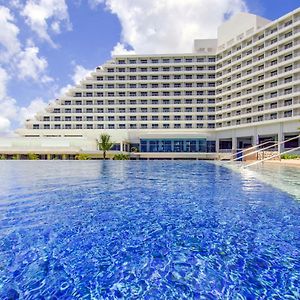 Rihga Royal Laguna Guam Resort ตามูนิง Exterior photo