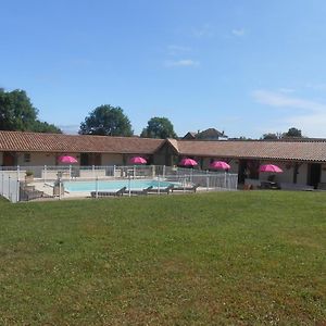 L'Auberge Abjat-sur-Bandiat Exterior photo