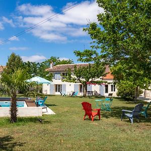 Gite 4 Personnes Avec Piscine Entre Saintes Et Royan Apartment Balanzac Exterior photo