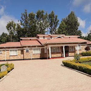 The Meru Manor Villa Exterior photo