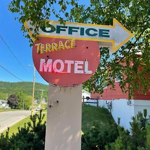The Terrace Motel มิวนิสซิง Exterior photo