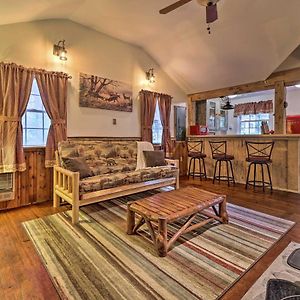 Tranquil Greentown Cabin With Screened Porch! Villa Exterior photo