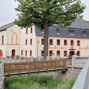 Gasthof Und Hotel Roter Hirsch Claussnitz Exterior photo