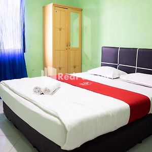 Hotel Ratu Ayu 2 Lampung Mitra Reddoorz บันดาร์ ลัมปุง Exterior photo