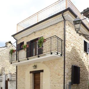 Casa Vacanza Orto Dei Preti Bed & Breakfast Collepardo Exterior photo