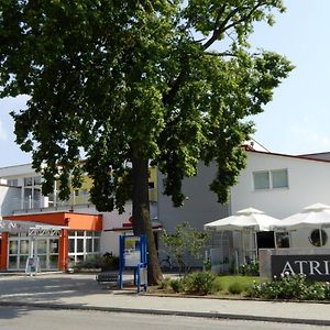 Atrium Gaestezimmer Und Restaurant - Hohenau An Der March Hotel Exterior photo