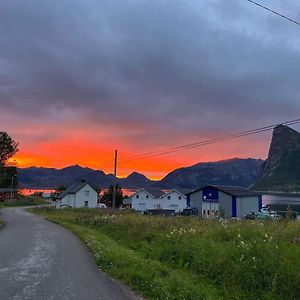 Senja Living Aparthotel Stonglandseidet Exterior photo