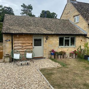 Cosy Cotswolds Self-Contained One Bedroom Cottage ชิปปิงนอร์ตัน Exterior photo