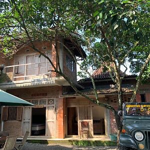 Bu Condro Homestay By Luxury Degree มาเกอลัง Exterior photo