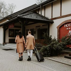 Hotel Debowe Wzgorze Wellness & Spa ยาร์โนทูเวค Exterior photo
