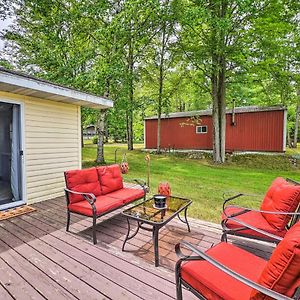 Cottage On Tubbs Lake With Kayaks, Grill And Fire Pit! Mecosta Exterior photo