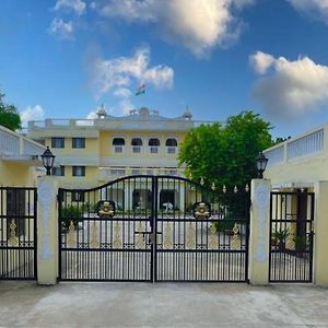 Singrauli Palace Heritage Hotel Saipur Exterior photo