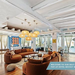 Becozy Du Lac Self-Check In Hotel Riviera Edition เวเดนส์วิล Exterior photo