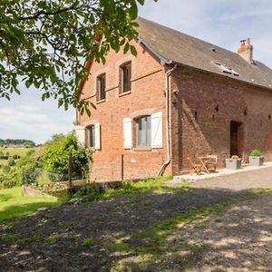 Normandy Holiday Cottage 'Le Papillon' นูฟชาเตล-ออง-เบร Exterior photo