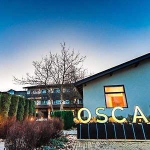 Pensiunea Oscar Hotel กัมปีนา Exterior photo