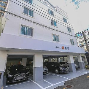 Geoje Dongbeck Hotel Gohyeon Exterior photo