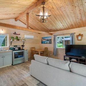 Cozy Cedar Cabin Steps Away From Mt. Rainier Villa แอชฟอร์ด Exterior photo