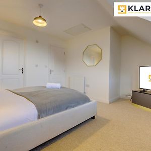 Large 4 Bedroom Semi-Detached House Sleeps 7 By Klarok Short Lets & Serviced Accommodation ปีเตอร์โบโรห์ Exterior photo