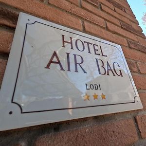 Hotel Air Bag โลดิ Exterior photo