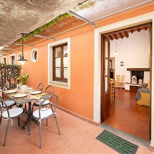 Casetta Di Butia, Gelsomino Apartment บอร์โก อา มอสซาโน Exterior photo