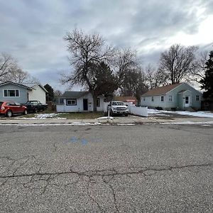 Roomy Single Bedroom With A Huge Back Yard บิลลิงส์ Exterior photo