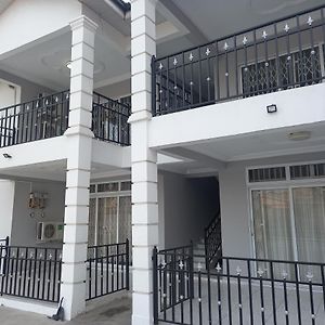 Remarkable 2-Bed Apartment In Afienya Ghana ทีมา Exterior photo