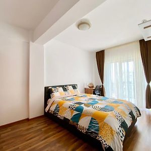 Cozy Apartment 2 Bedroom Private Parking คลูจ-นาโปกา Exterior photo