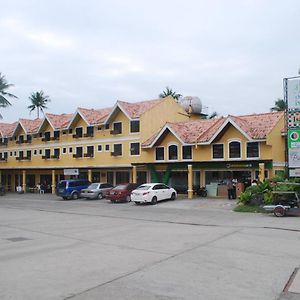 Reddoorz Plus At Balai Sofia Bed & Breakfast Batangas Hotel Talisay  Exterior photo