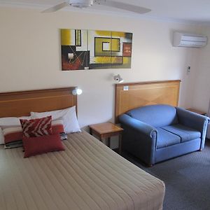 Golfers Lodge Motel โคโรวา Room photo