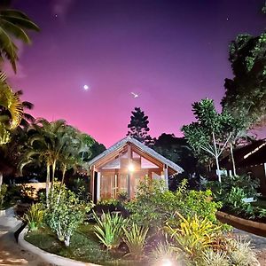 Mg Cocomo Resort Vanuatu พอร์ตวิลา Exterior photo