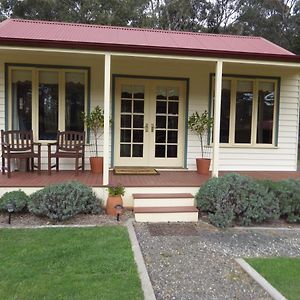 The Retreat At Amryhouse Hotel Ashbourne Exterior photo