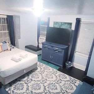 Room In Apartment - Blue Room In Delaware โดเวอร์ Exterior photo