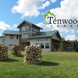 Tenwood Lodge อิทากา Exterior photo