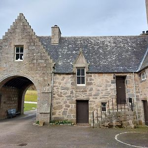 Courtyard Cottage - Drum Castle บันเคอรี Exterior photo