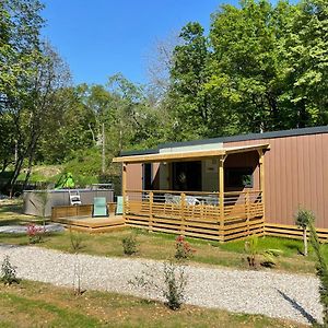 Vinea Cottages - Hebergements Touristiques, Terrasse Et Piscine Privative Bourre Exterior photo