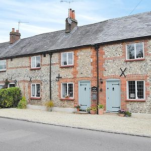 Little Willows Bradenham  Exterior photo