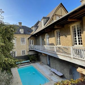 La Maison Aux Murs Anciens Et Ses Chambres ตาร์บ Exterior photo