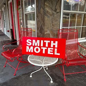 Smith Motel คาลฮูน Exterior photo